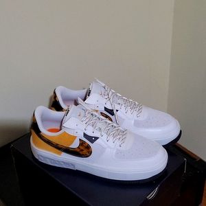 🔥WMNS AUTHENTIC BRAND NEW AIR FORCE 1 FONTANKA SIZE 12🔥